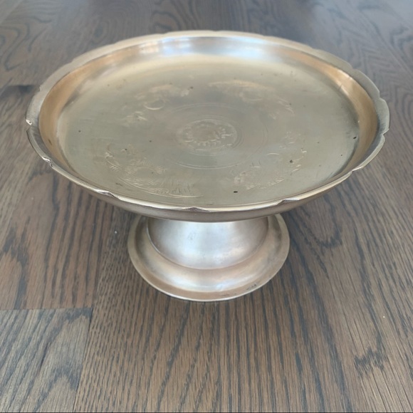 Vintage Footed Etched Brass Altar Dish Bowl Pedestal Asian Engraving - Picture 2 of 5